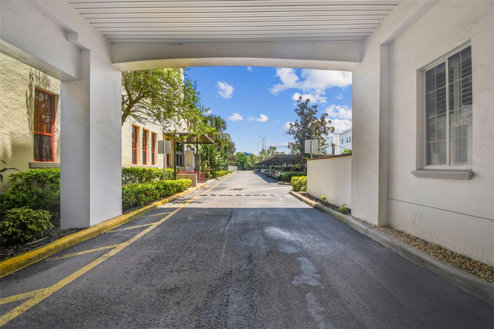 Listing photo id 36 for 435 Oregon Avenue 304