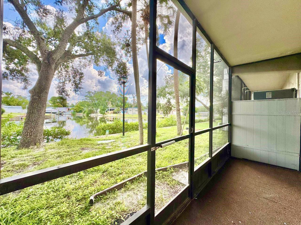 Listing photo id 13 for 9221 Tudor Drive A105