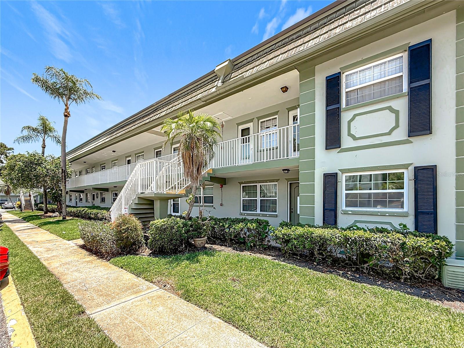 Image 2 of 26 For 1433 Belcher Road B11