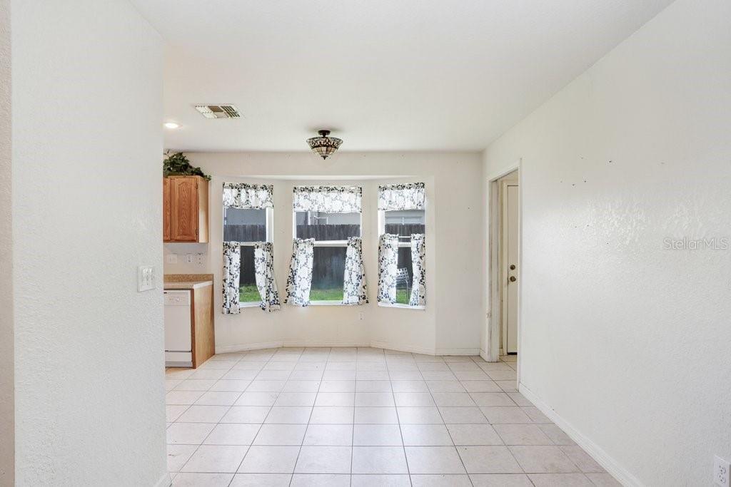 Image 10 of 26 For 7841 Royal Stewart Drive