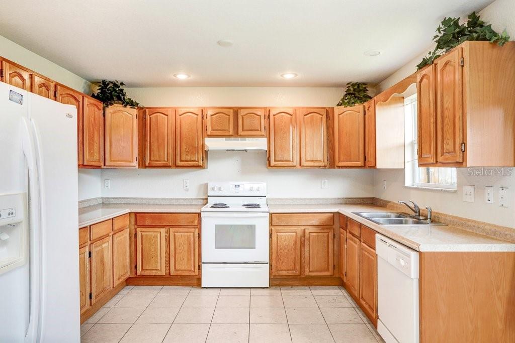 Image 11 of 26 For 7841 Royal Stewart Drive