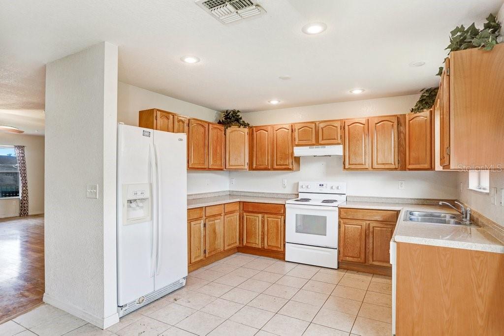 Image 12 of 26 For 7841 Royal Stewart Drive