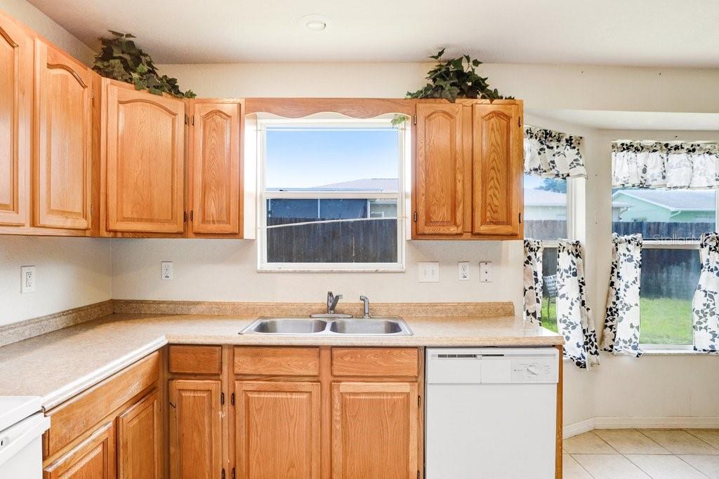 Image 13 of 26 For 7841 Royal Stewart Drive