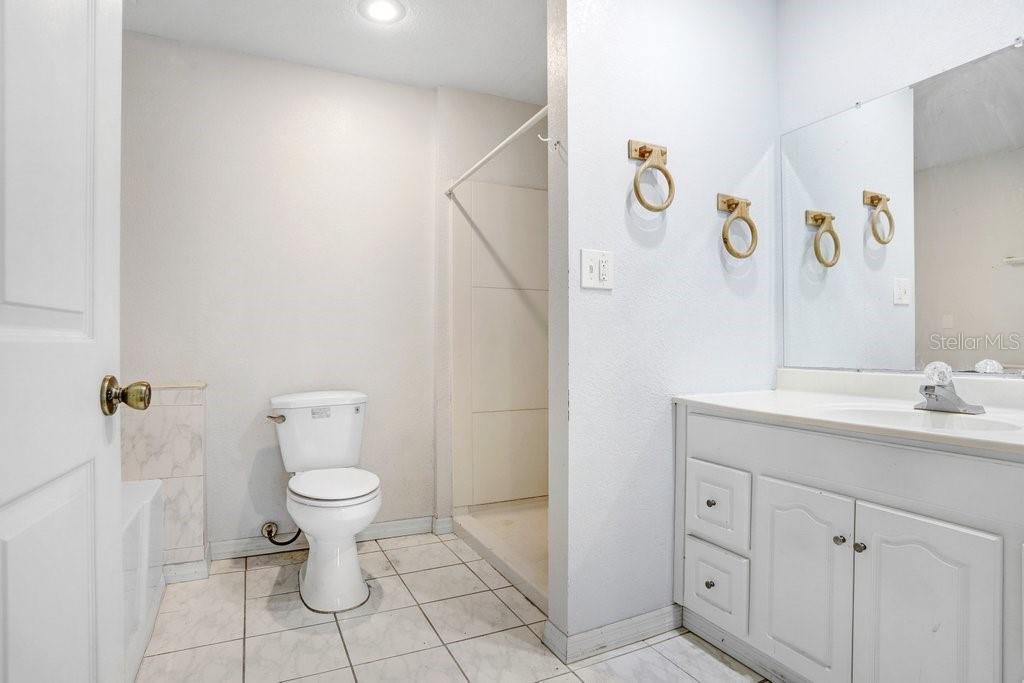 Image 18 of 26 For 7841 Royal Stewart Drive