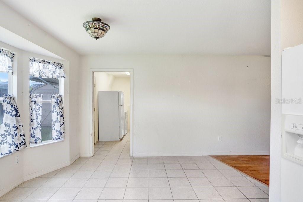 Image 9 of 26 For 7841 Royal Stewart Drive