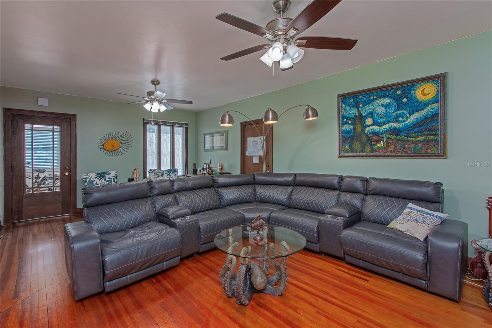 Image 12 of 54 For 803 Fort Harrison Avenue