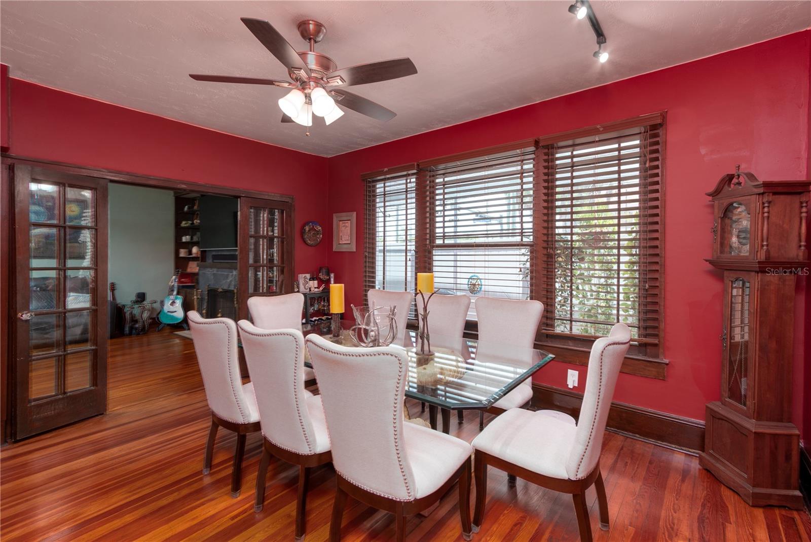 Image 21 of 54 For 803 Fort Harrison Avenue