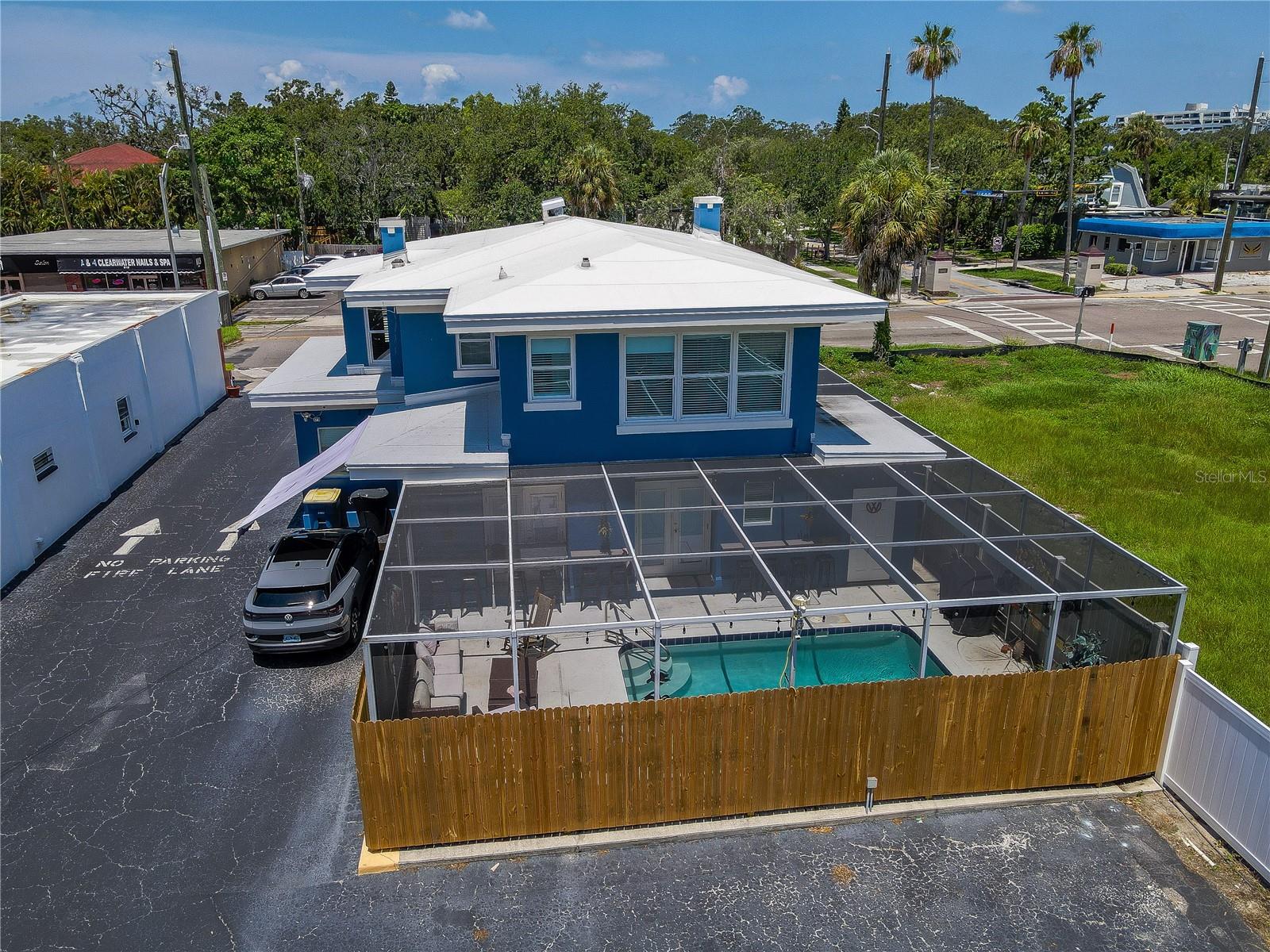 Image 41 of 54 For 803 Fort Harrison Avenue