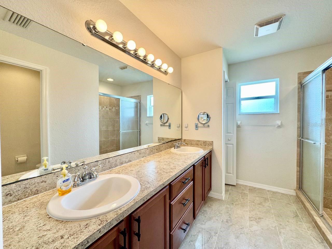 Image 15 of 29 For 11346 Southwind Lake Drive