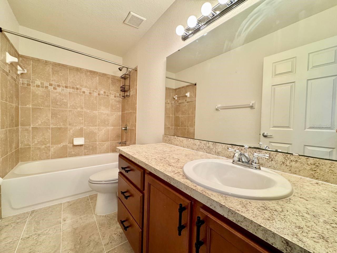 Image 20 of 29 For 11346 Southwind Lake Drive