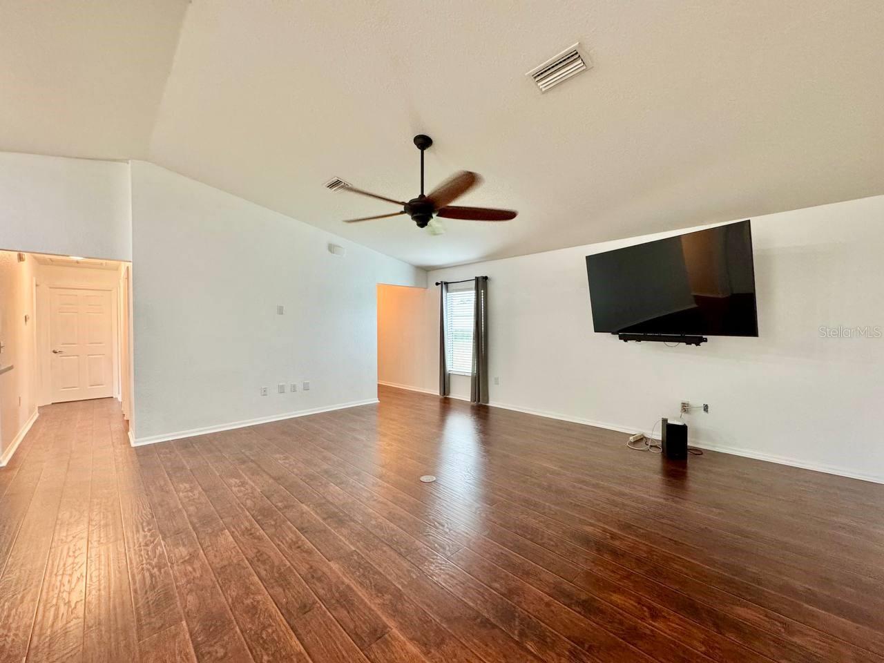 Image 5 of 29 For 11346 Southwind Lake Drive