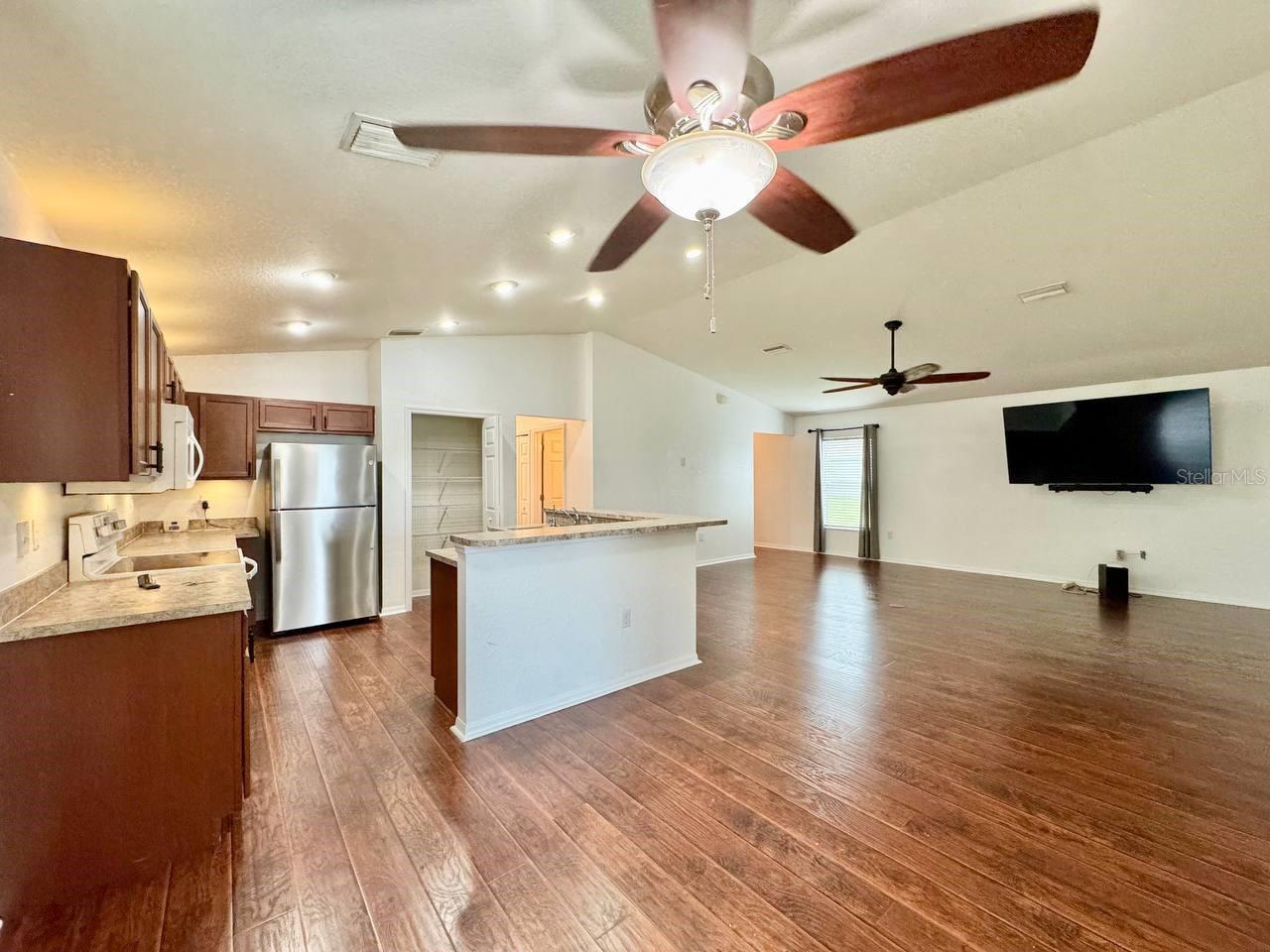 Image 7 of 29 For 11346 Southwind Lake Drive