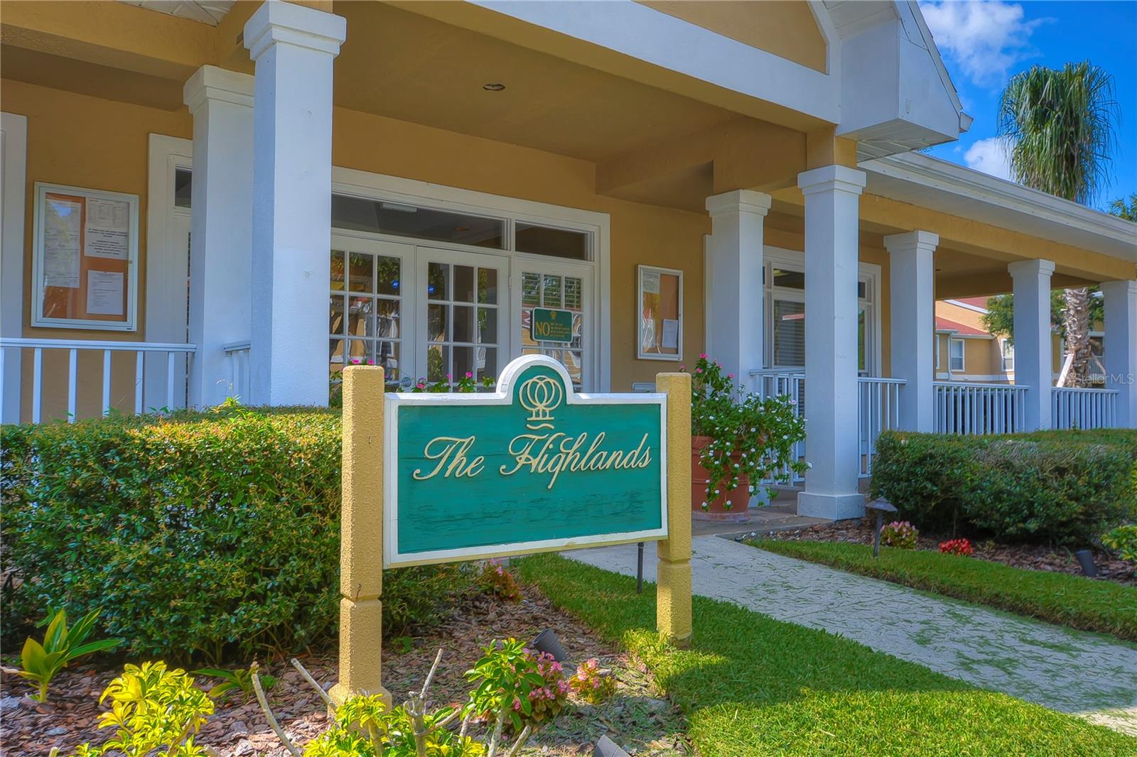 Image 33 of 40 For 9481 Highland Oak Drive 1506