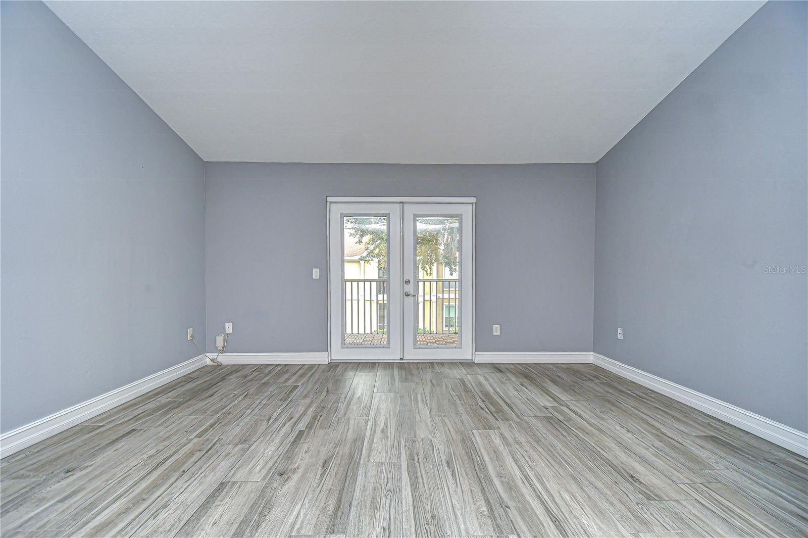 Image 8 of 40 For 9481 Highland Oak Drive 1506