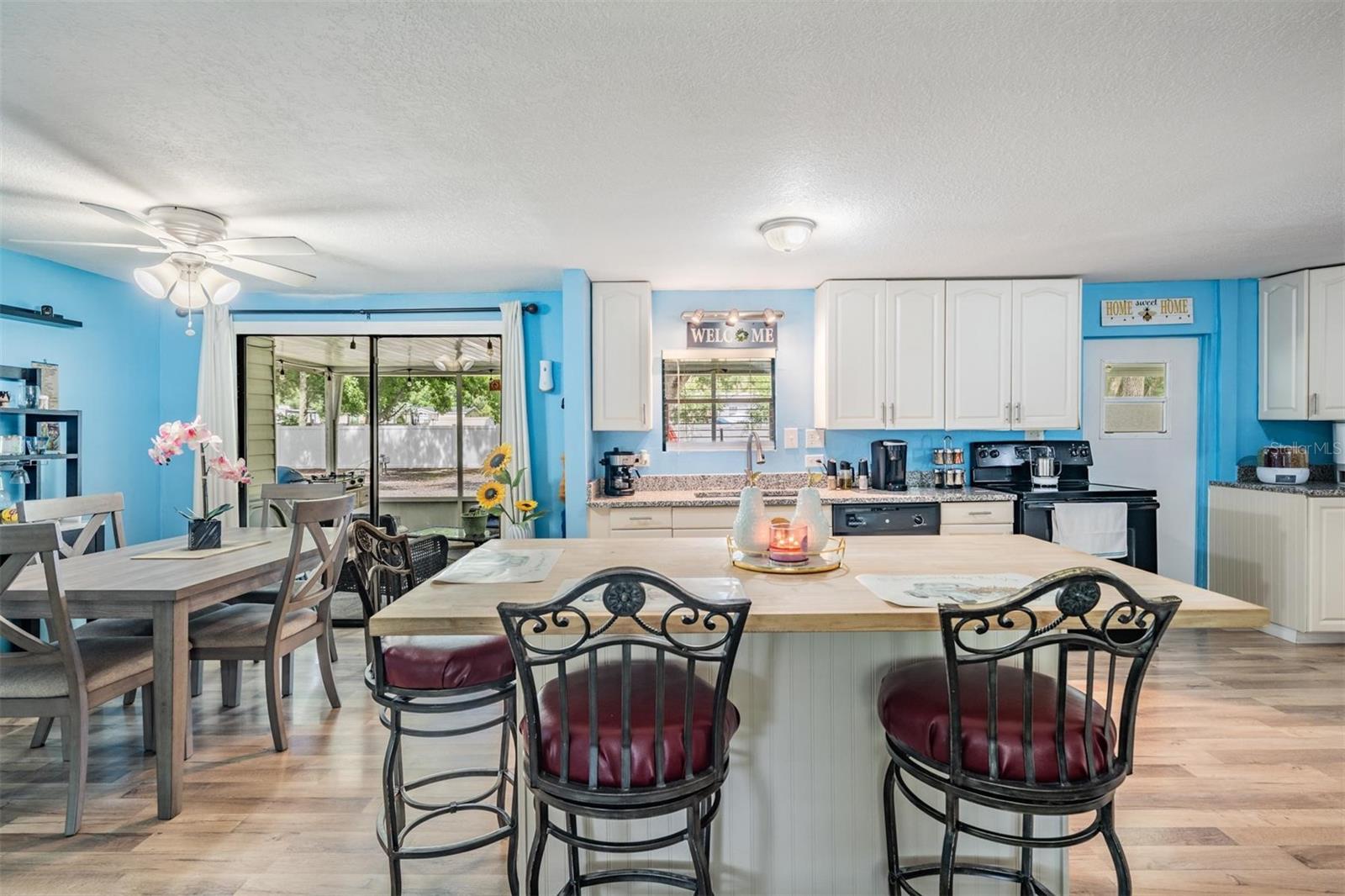 Image 13 of 38 For 6118 Saddletree Drive