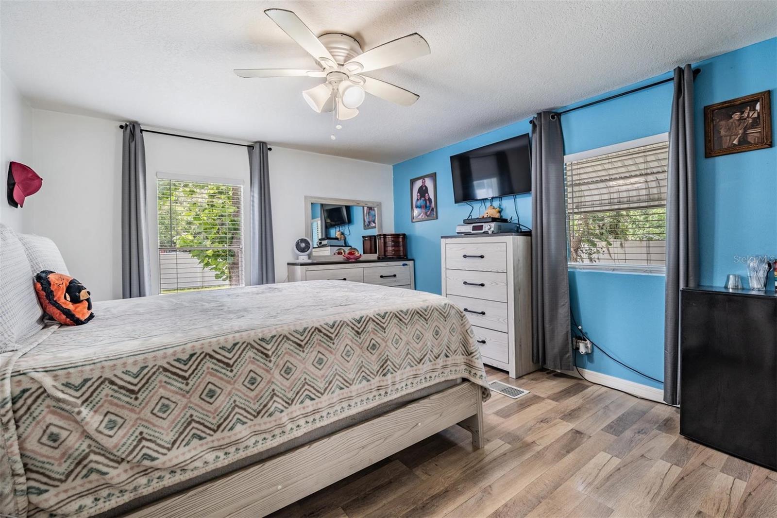 Image 18 of 38 For 6118 Saddletree Drive
