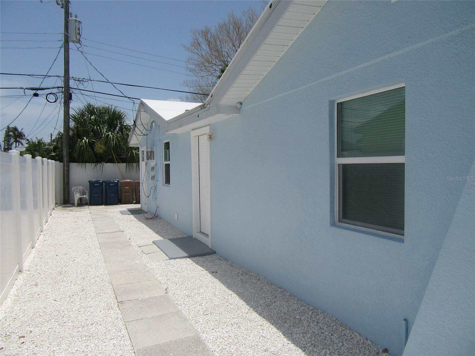 Image 3 of 34 For 223 148th Avenue E