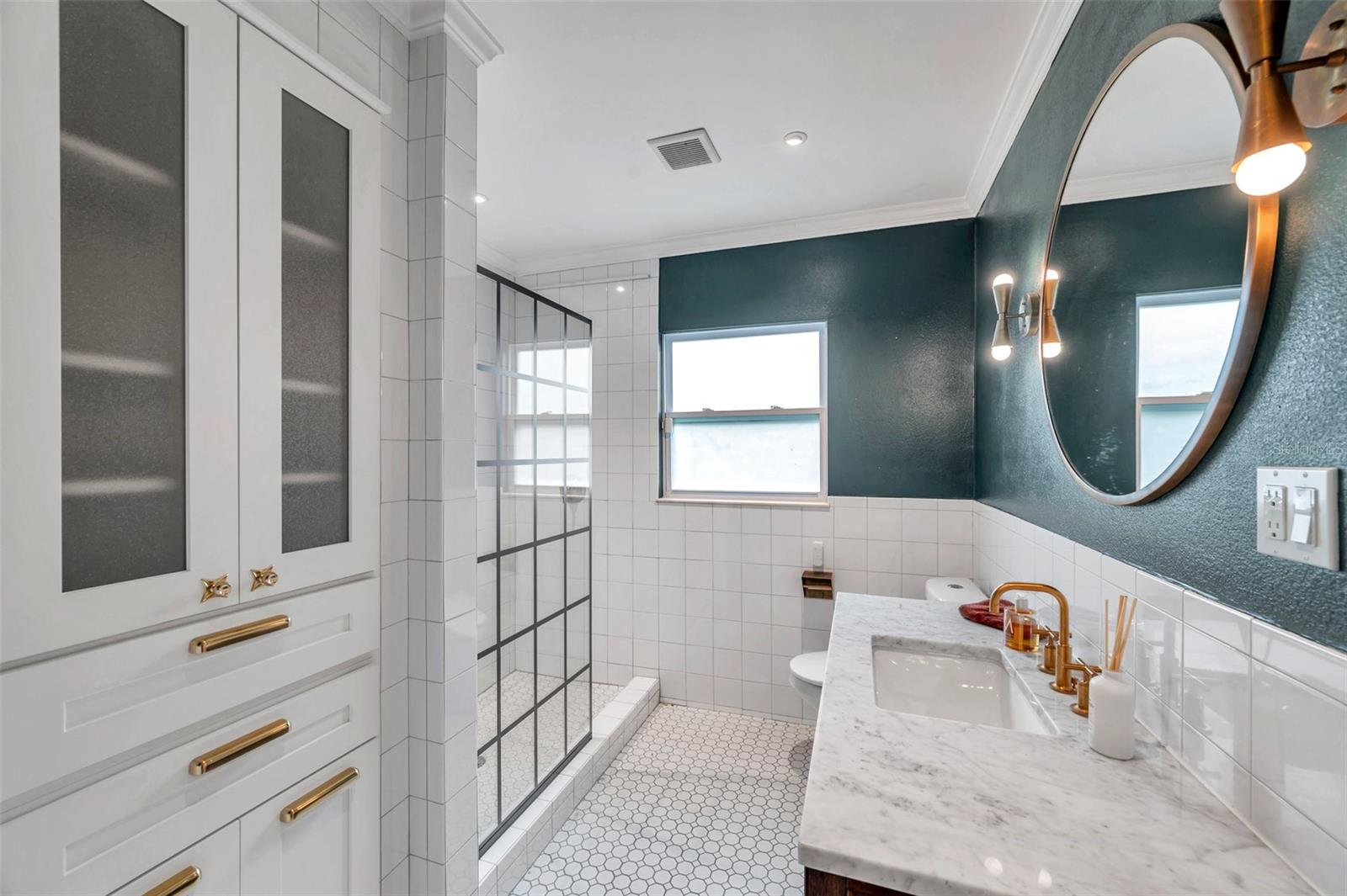 Image 22 of 55 For 1601 14th Street N
