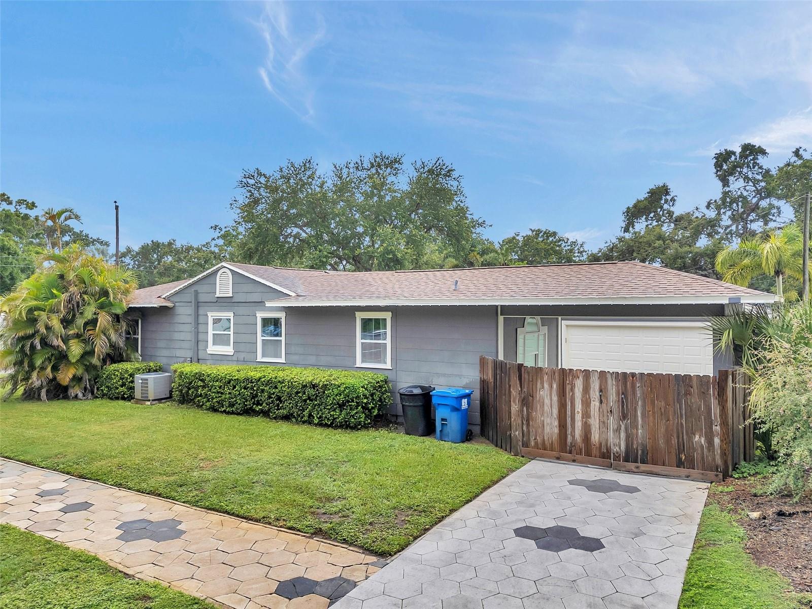 Image 42 of 55 For 1601 14th Street N