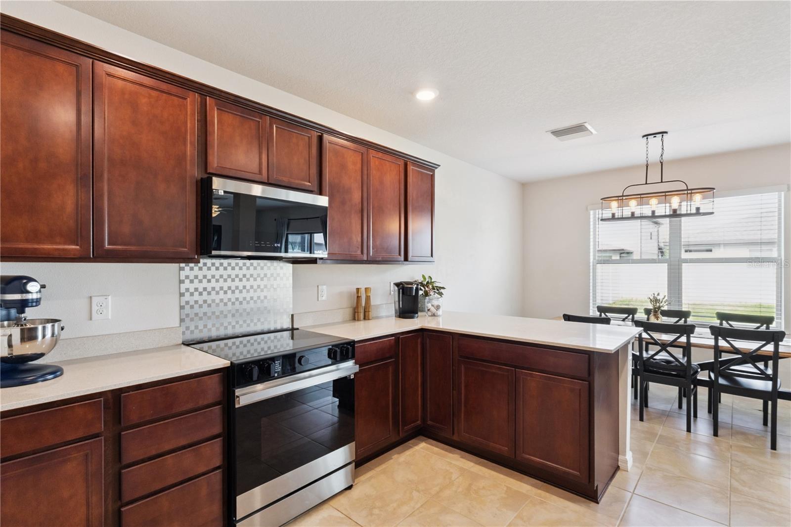 Image 16 of 47 For 6595 Ryestone Way