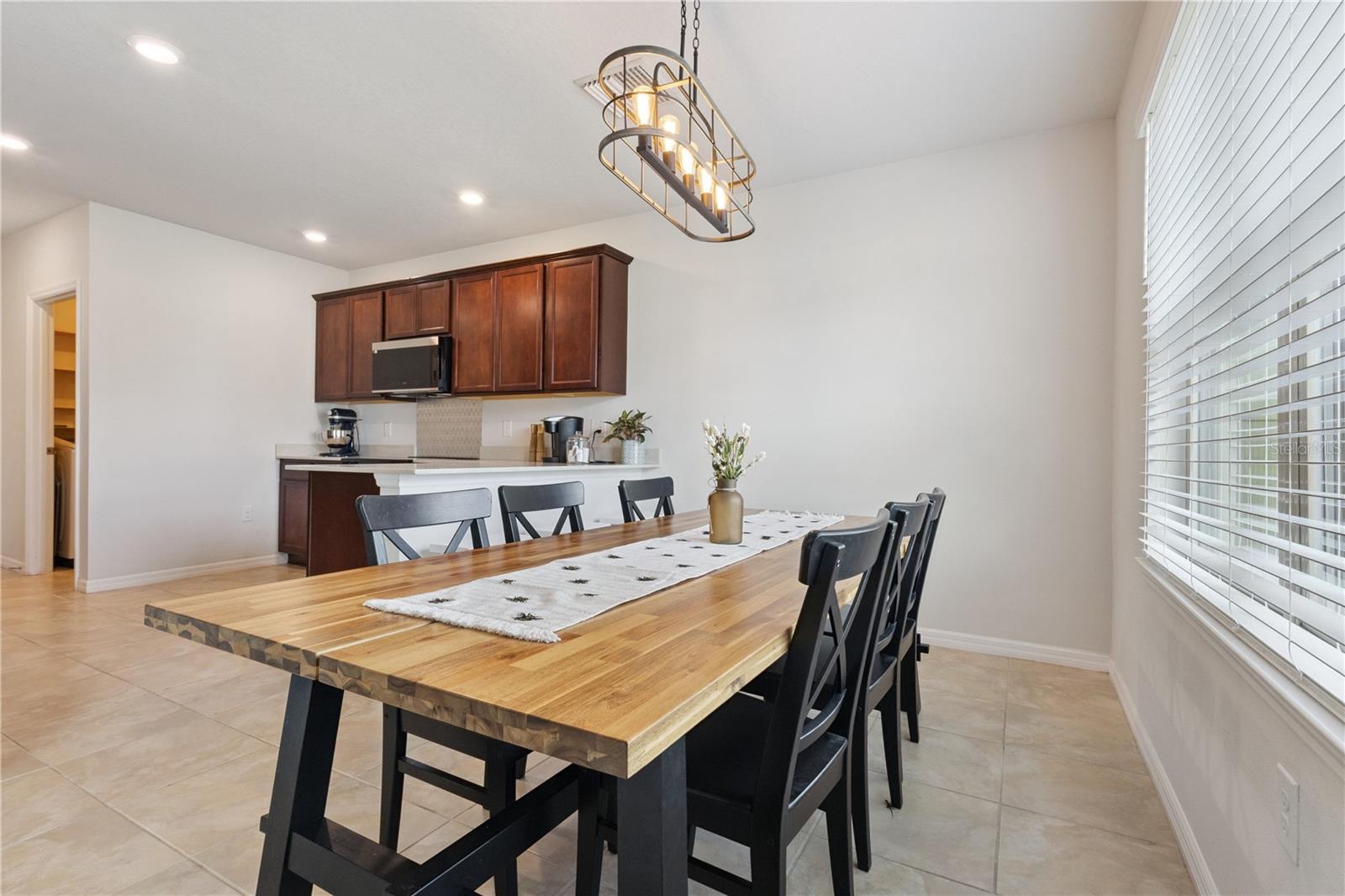 Image 19 of 47 For 6595 Ryestone Way