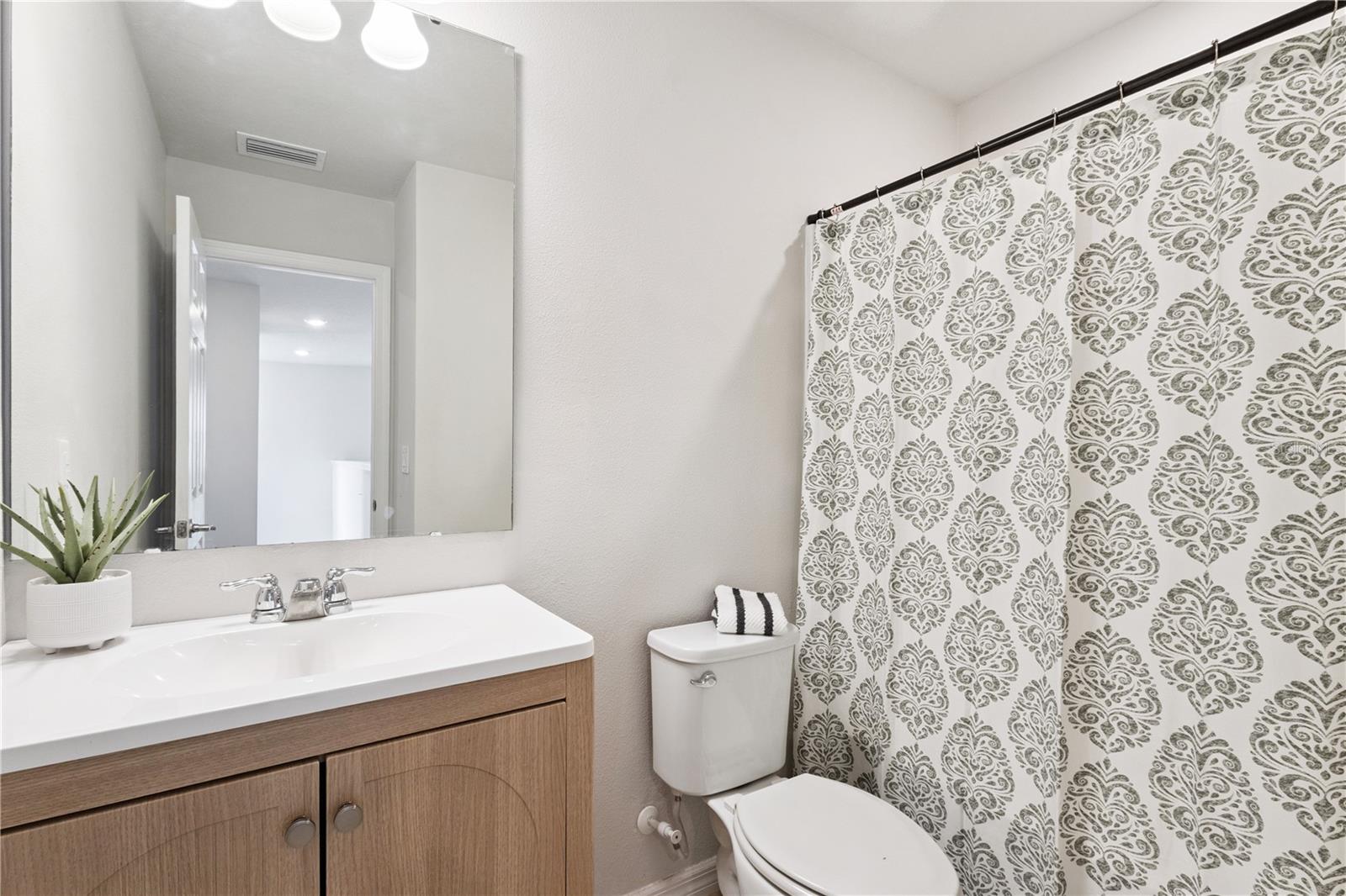 Image 33 of 47 For 6595 Ryestone Way