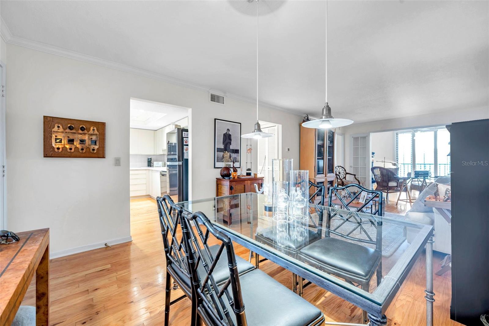 Image 10 of 45 For 3062 Eastland Boulevard 311