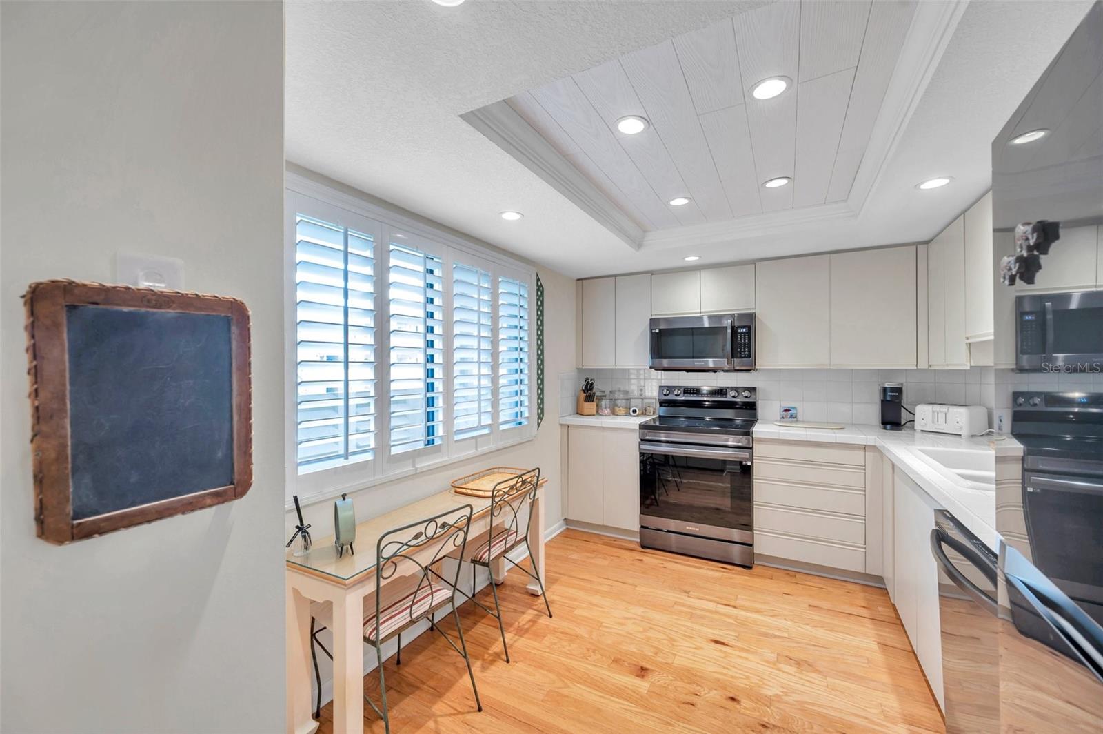 Image 12 of 45 For 3062 Eastland Boulevard 311