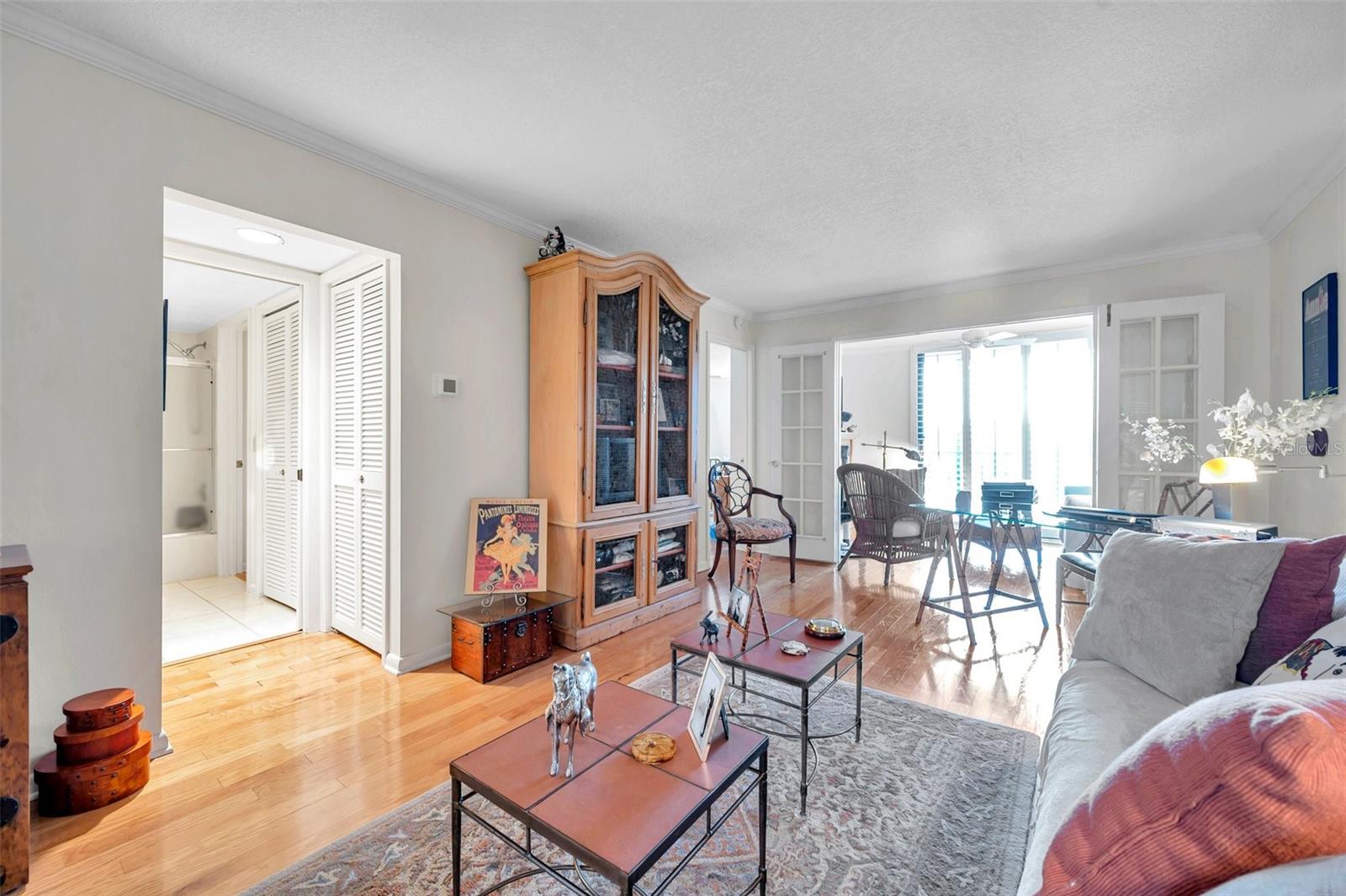 Image 21 of 45 For 3062 Eastland Boulevard 311