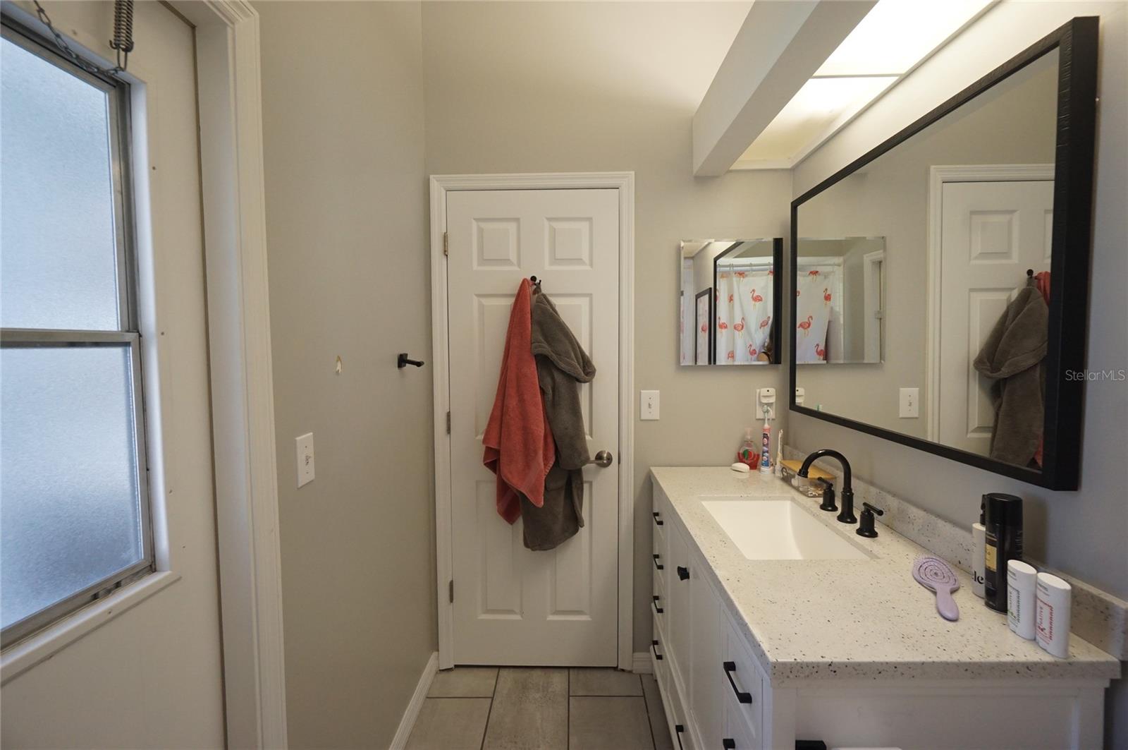 Image 17 of 37 For 13708 Whitebark Place