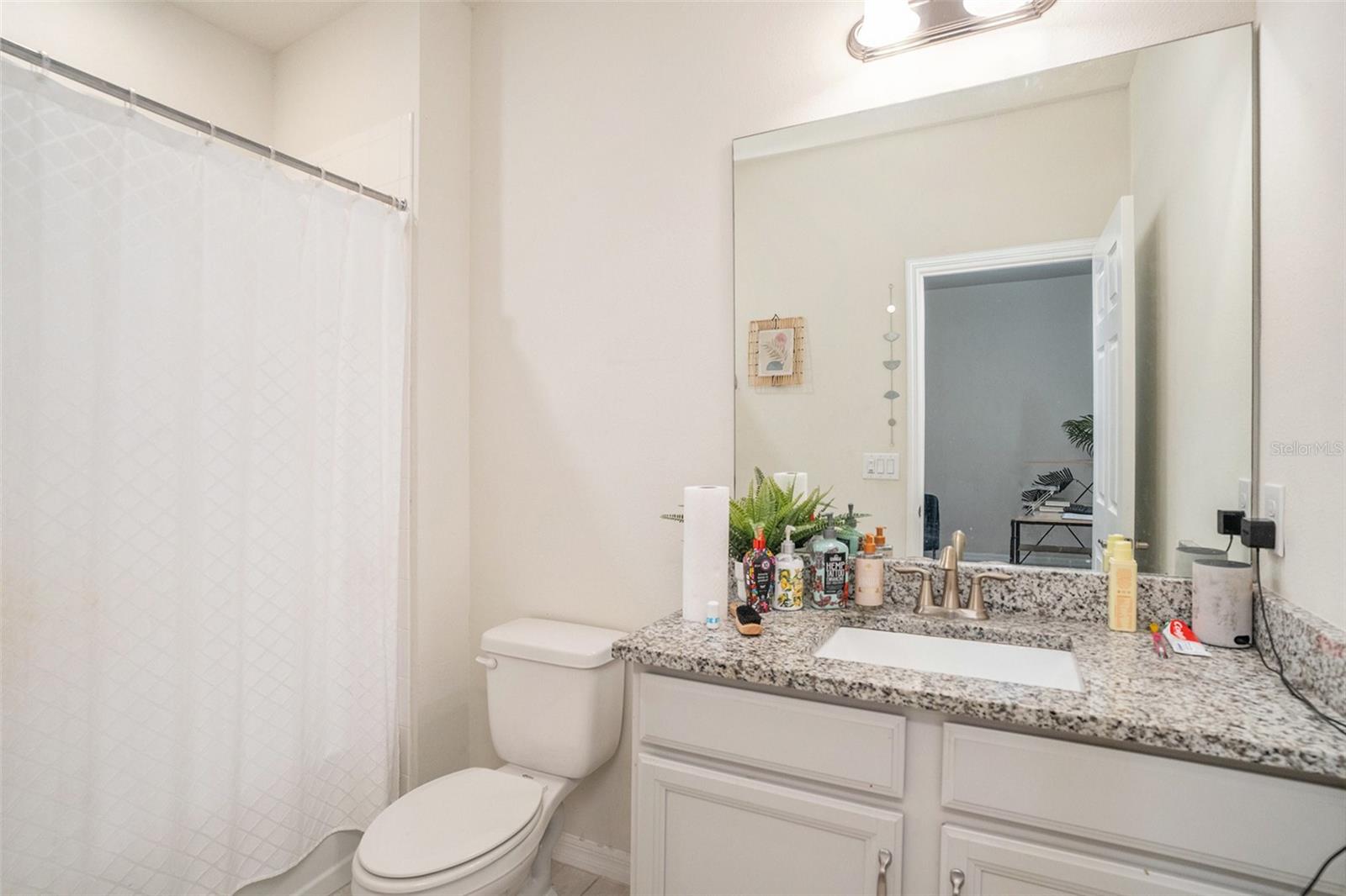 Image 21 of 33 For 2919 Grand Kemerton Place