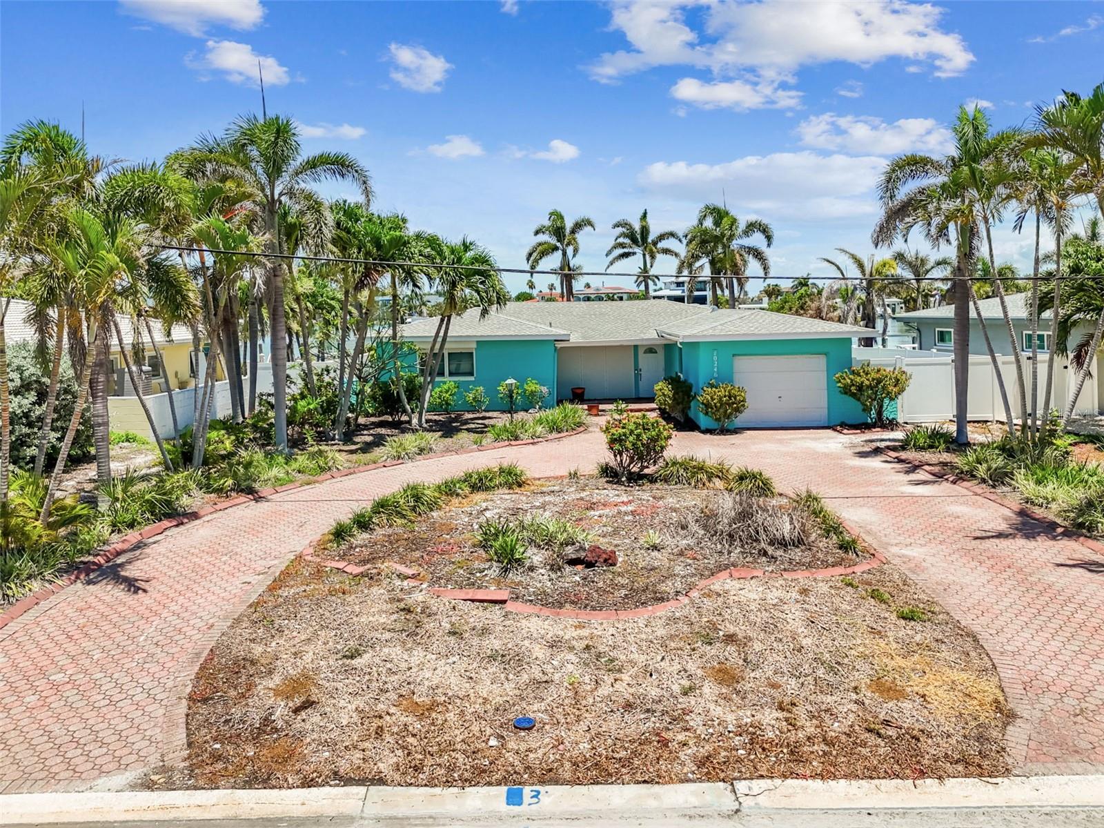 Image 14 of 43 For 10246 Tarpon Drive
