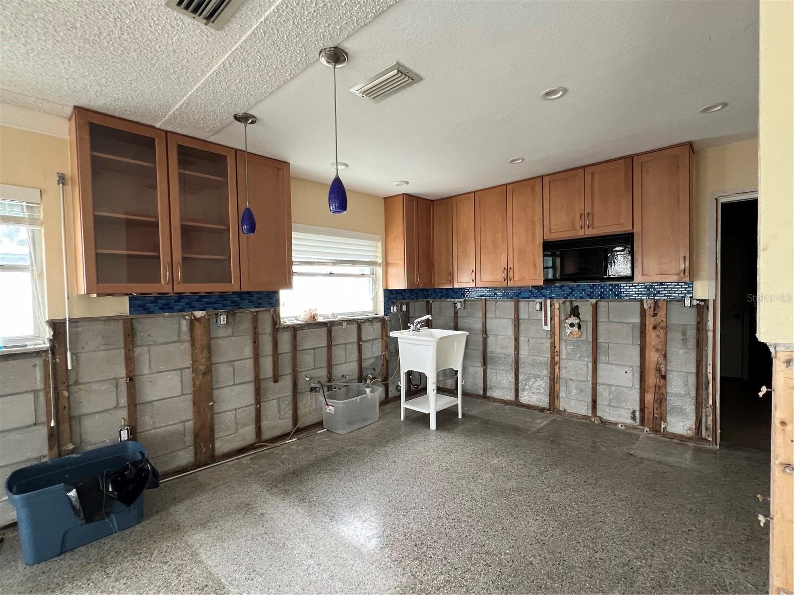 Image 34 of 43 For 10246 Tarpon Drive