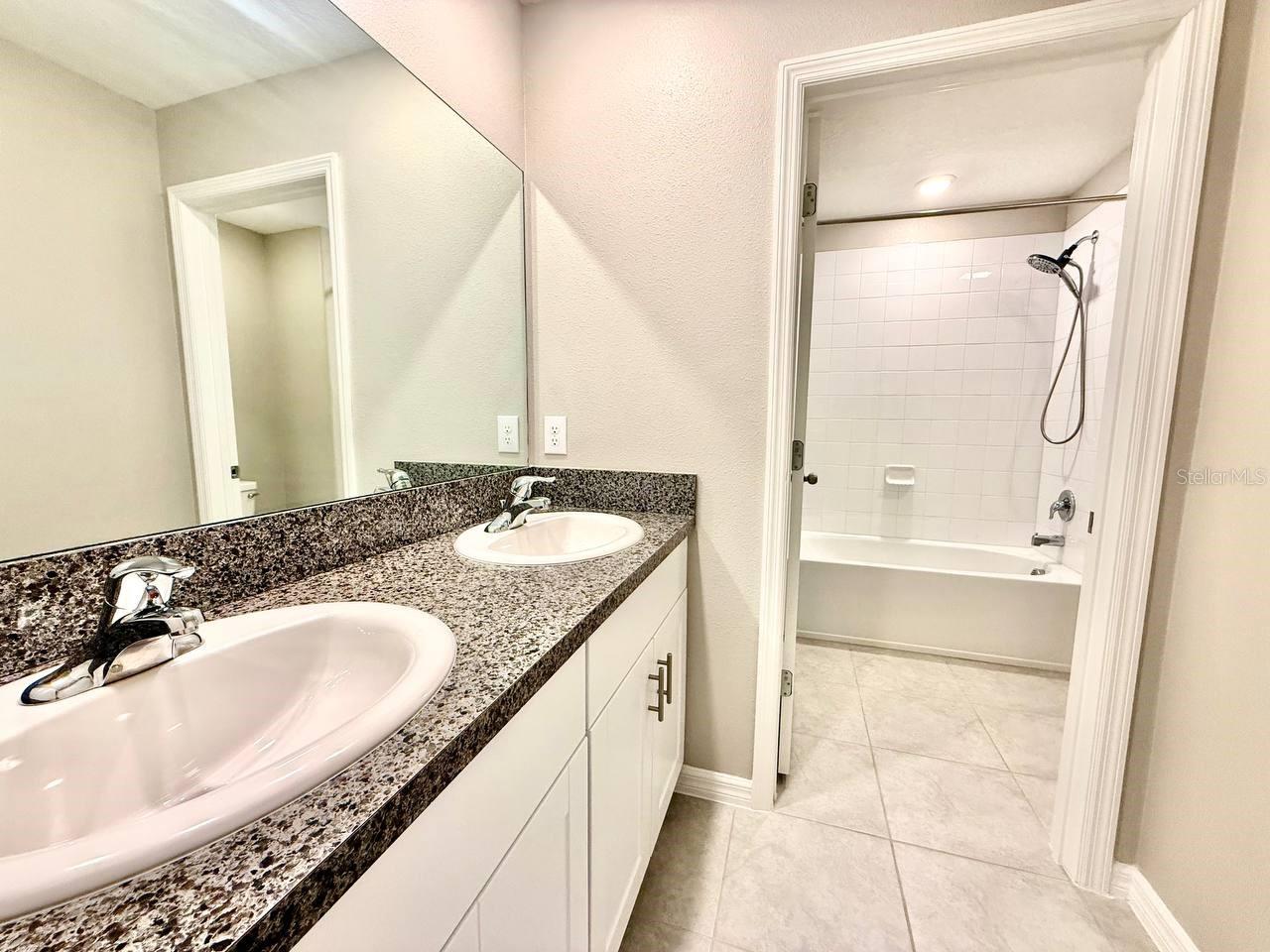 Image 31 of 45 For 1036 Royal Empress Drive