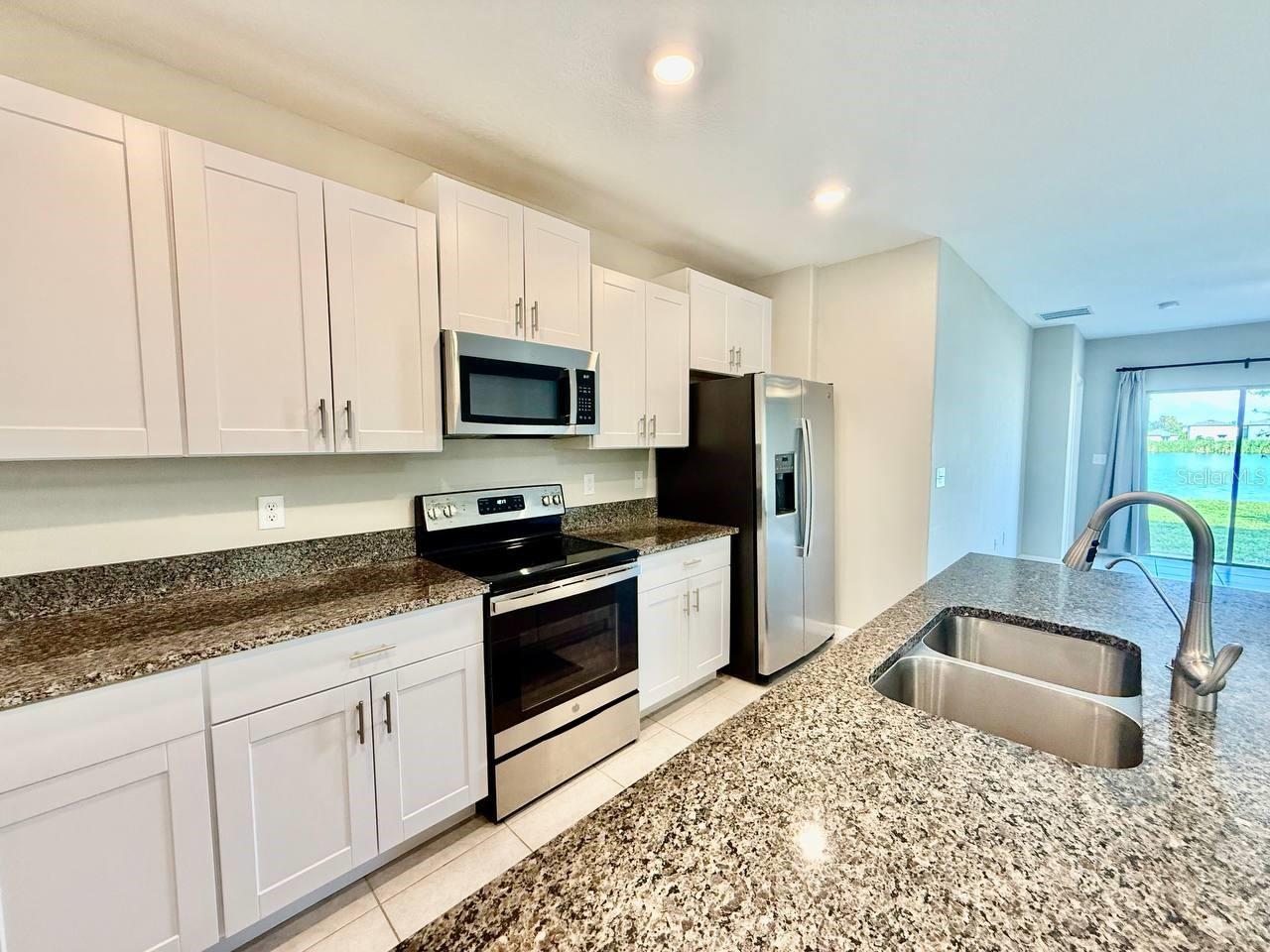Image 9 of 45 For 1036 Royal Empress Drive
