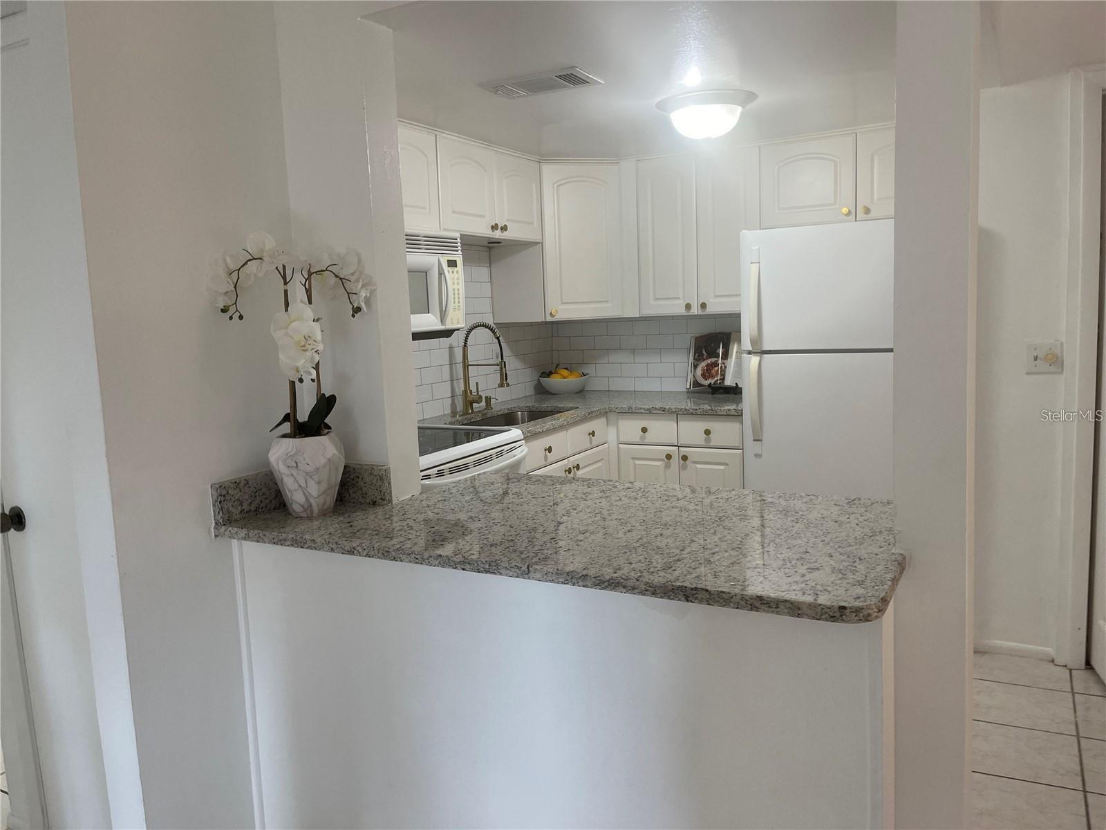 Image 7 of 19 For 8602 Champlain Court 92