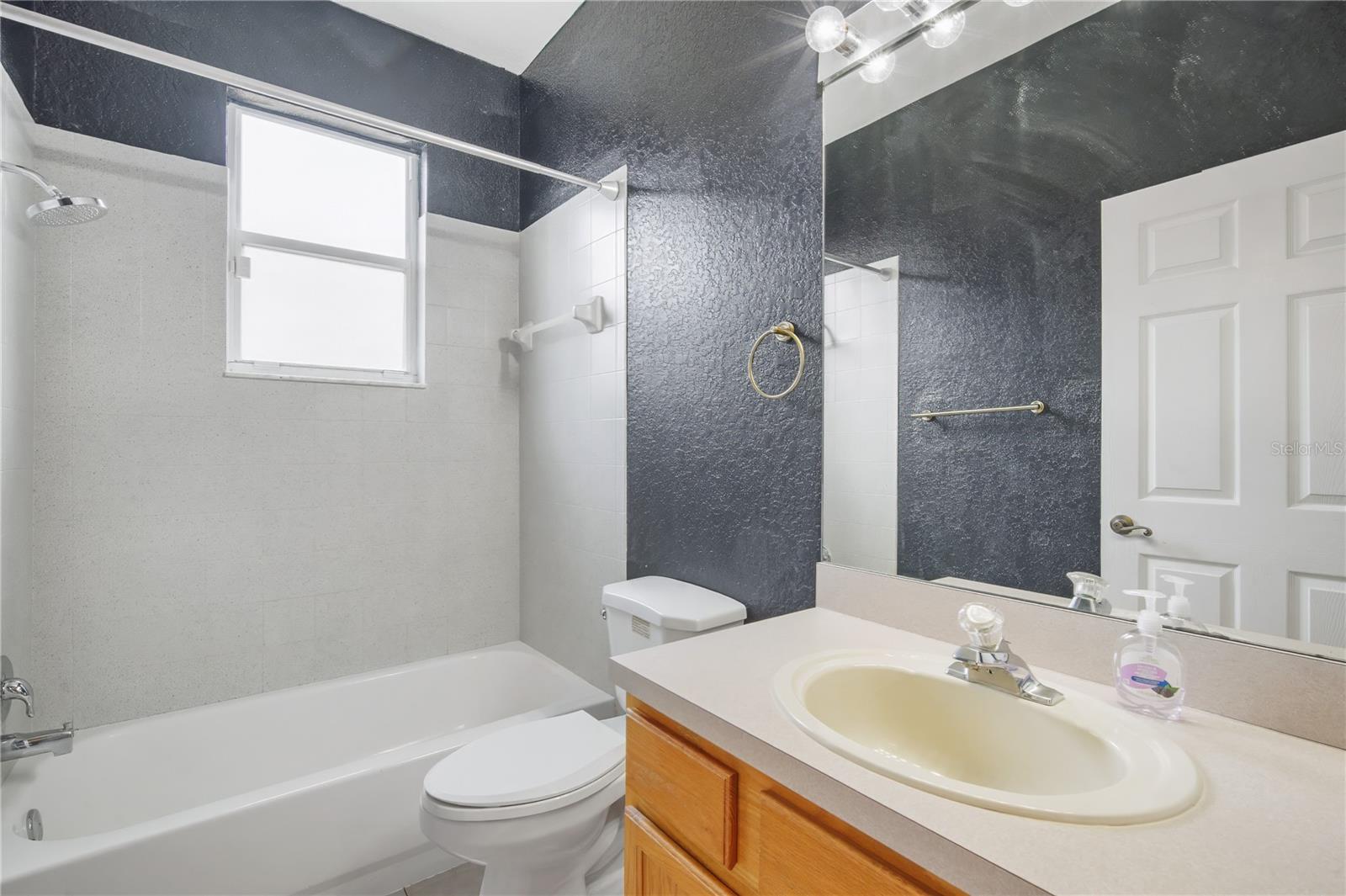 Image 14 of 24 For 1714 Loriana Street