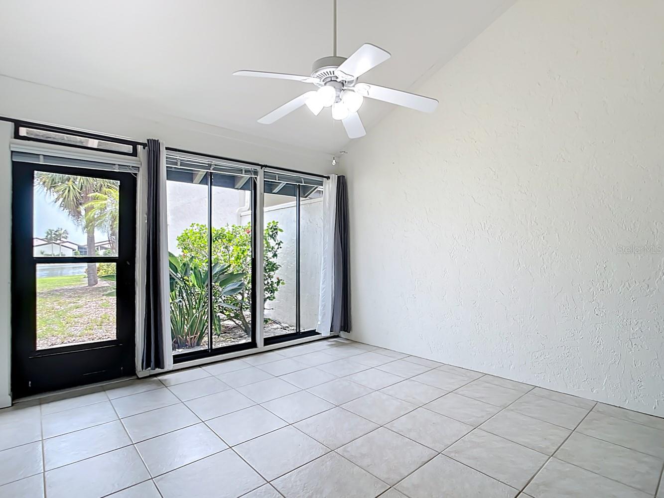 Image 33 of 53 For 780 Sarabay Road 16