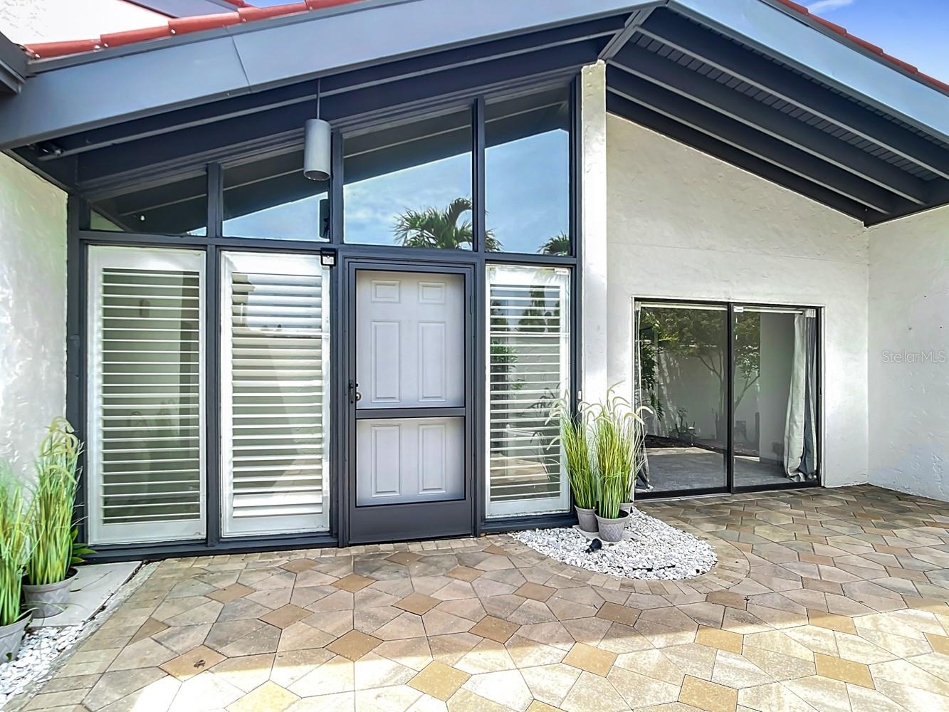Image 8 of 53 For 780 Sarabay Road 16