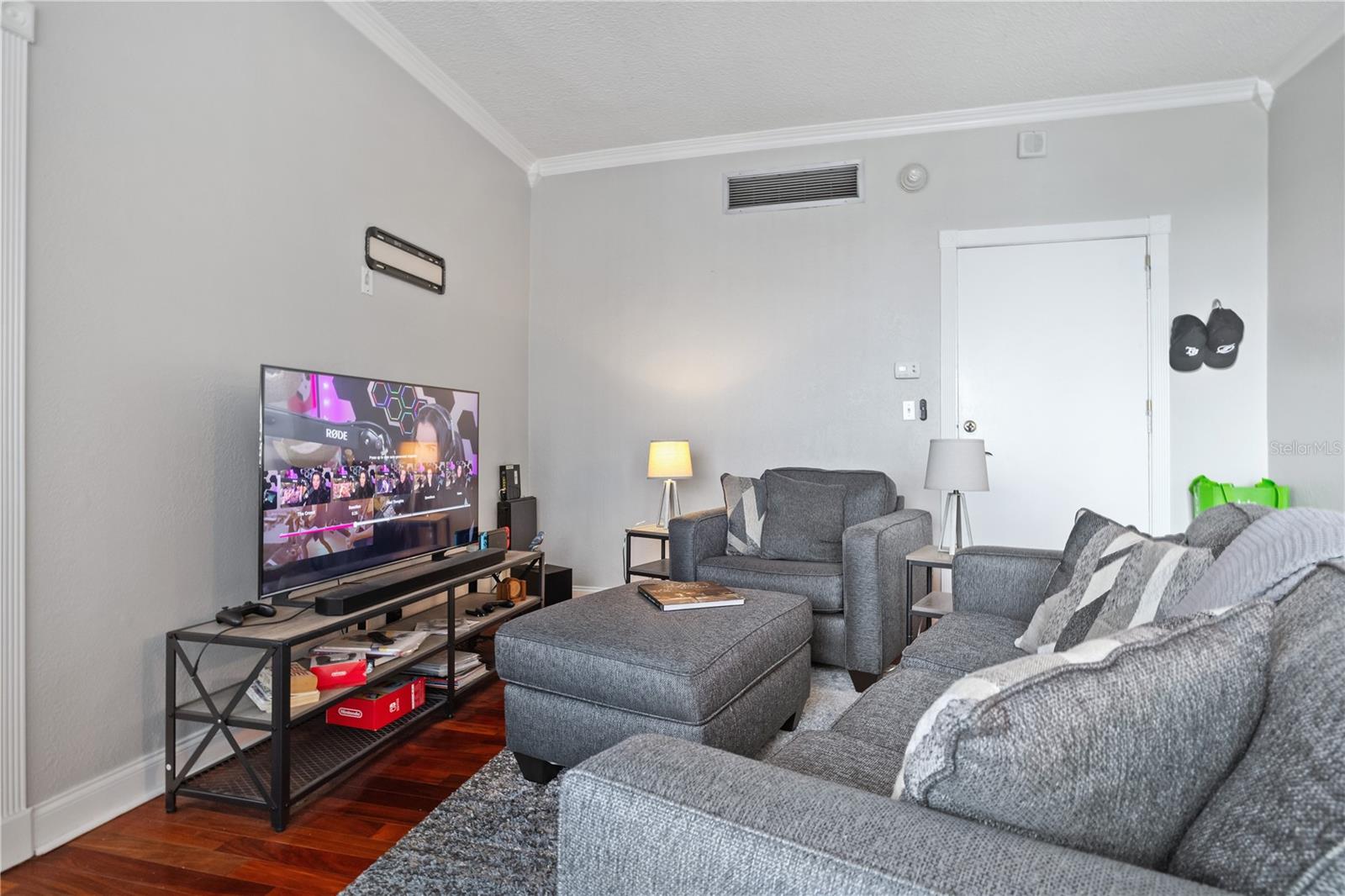 Image 15 of 30 For 2109 Bayshore Boulevard 909