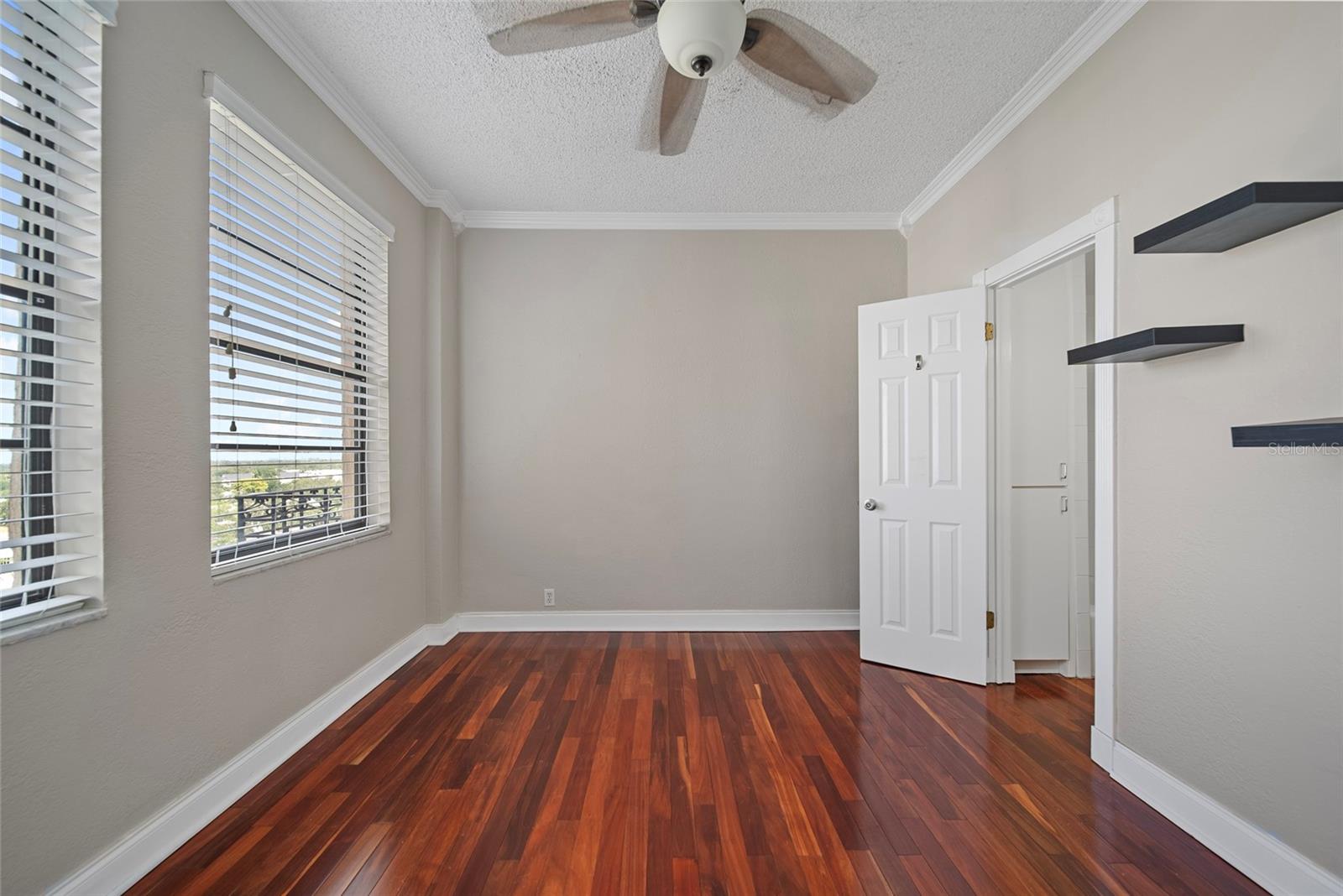 Image 21 of 30 For 2109 Bayshore Boulevard 909