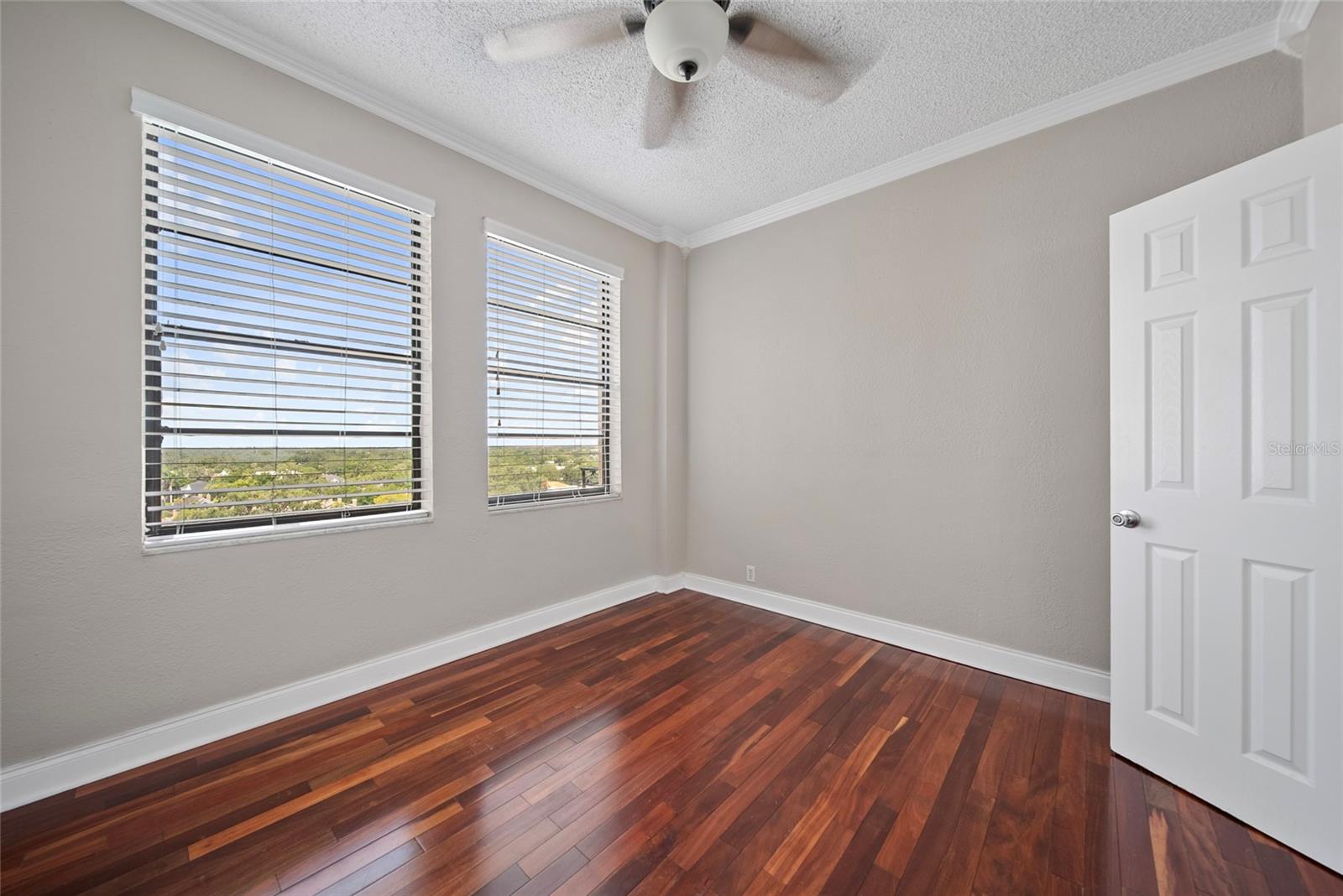 Image 23 of 30 For 2109 Bayshore Boulevard 909