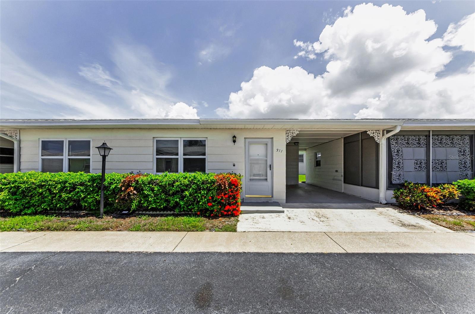 Image 2 of 34 For 12400 Park Boulevard 311