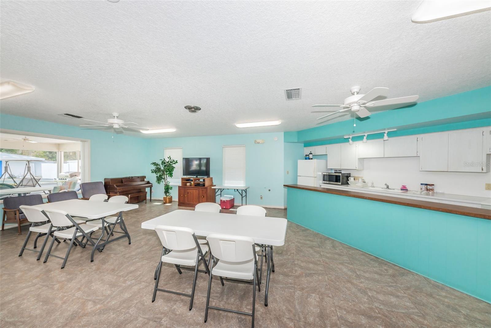Image 33 of 34 For 12400 Park Boulevard 311