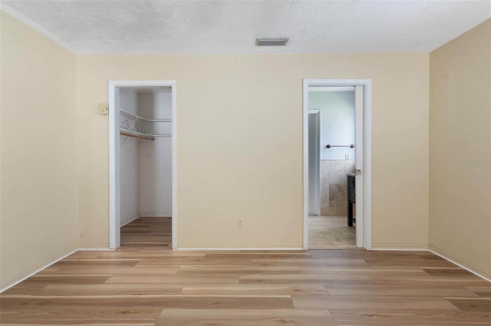 Image 16 of 35 For 12979 89th Avenue