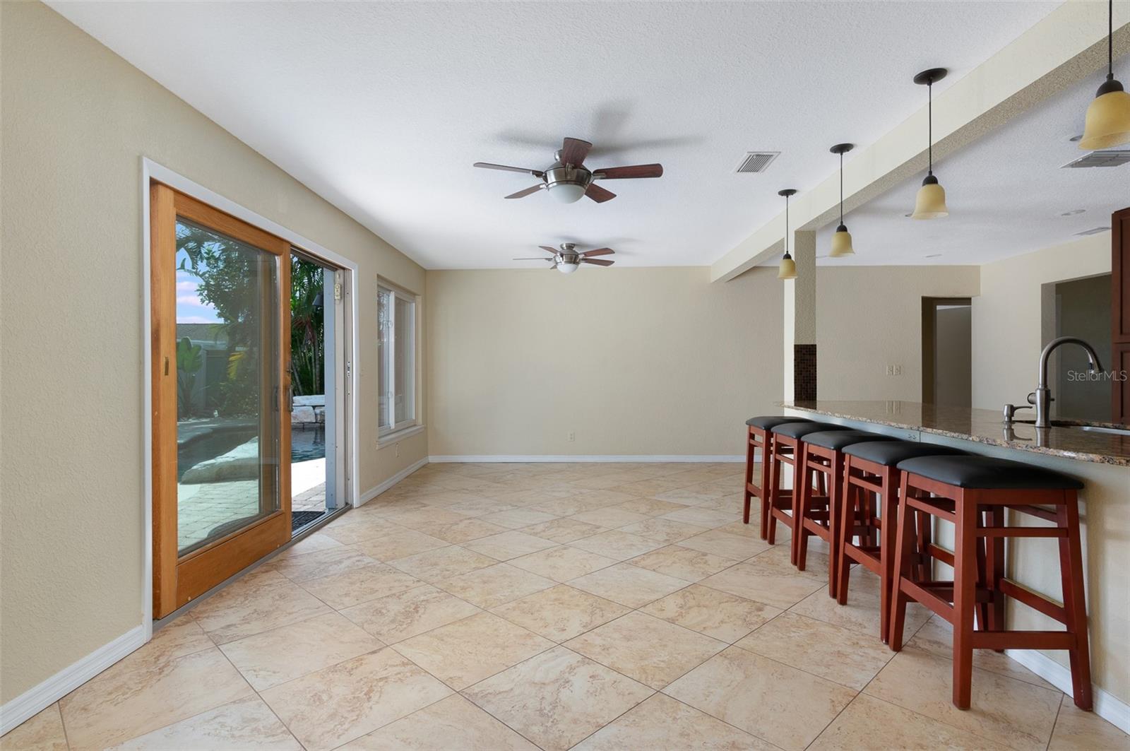 Image 3 of 35 For 12979 89th Avenue