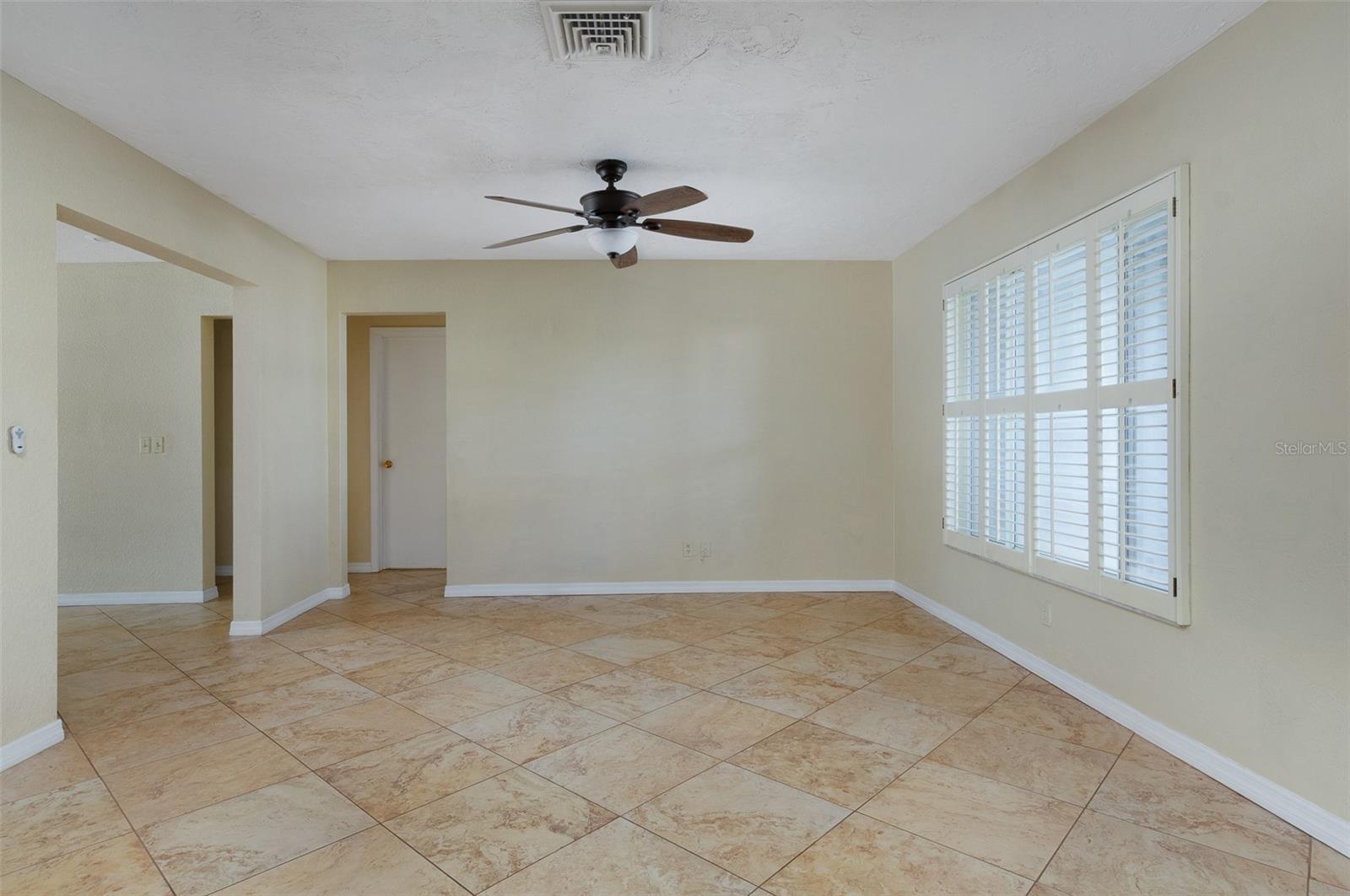 Image 5 of 35 For 12979 89th Avenue