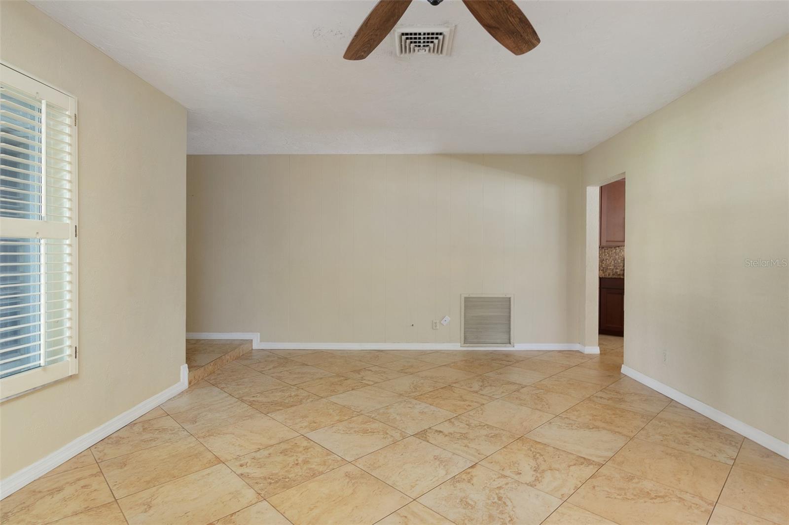 Image 7 of 35 For 12979 89th Avenue