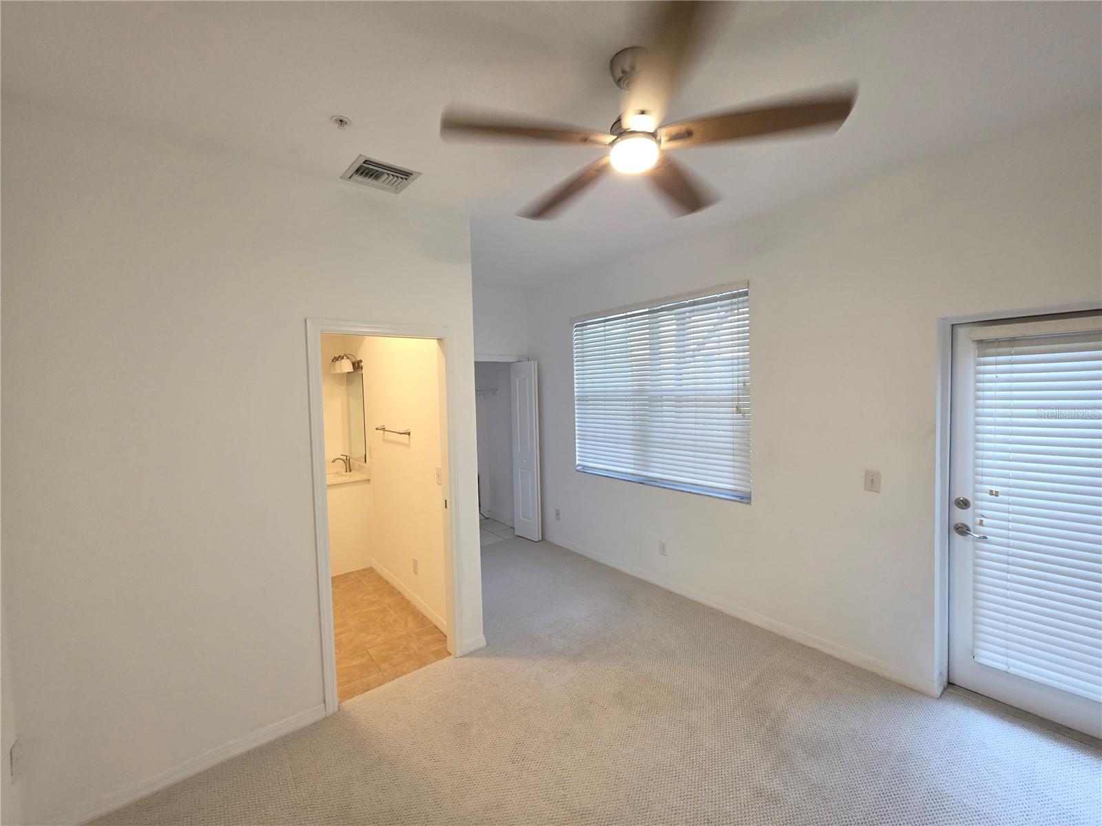 Image 6 of 30 For 3053 Pointeview Drive