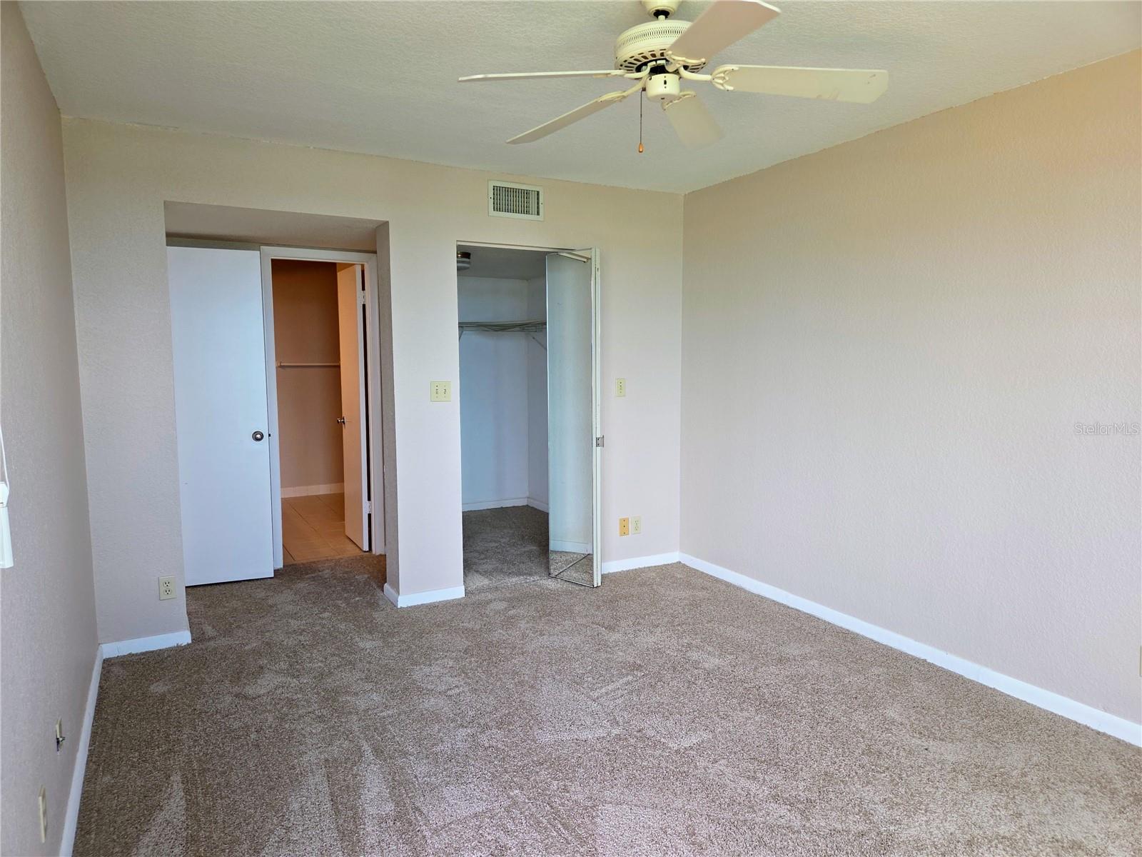 Image 18 of 39 For 5801 Bahia Del Mar Circle 113